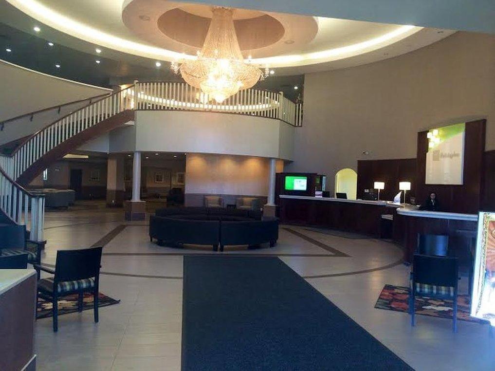 Clarion Hotel & Conference Centre Sherwood Park Buitenkant foto
