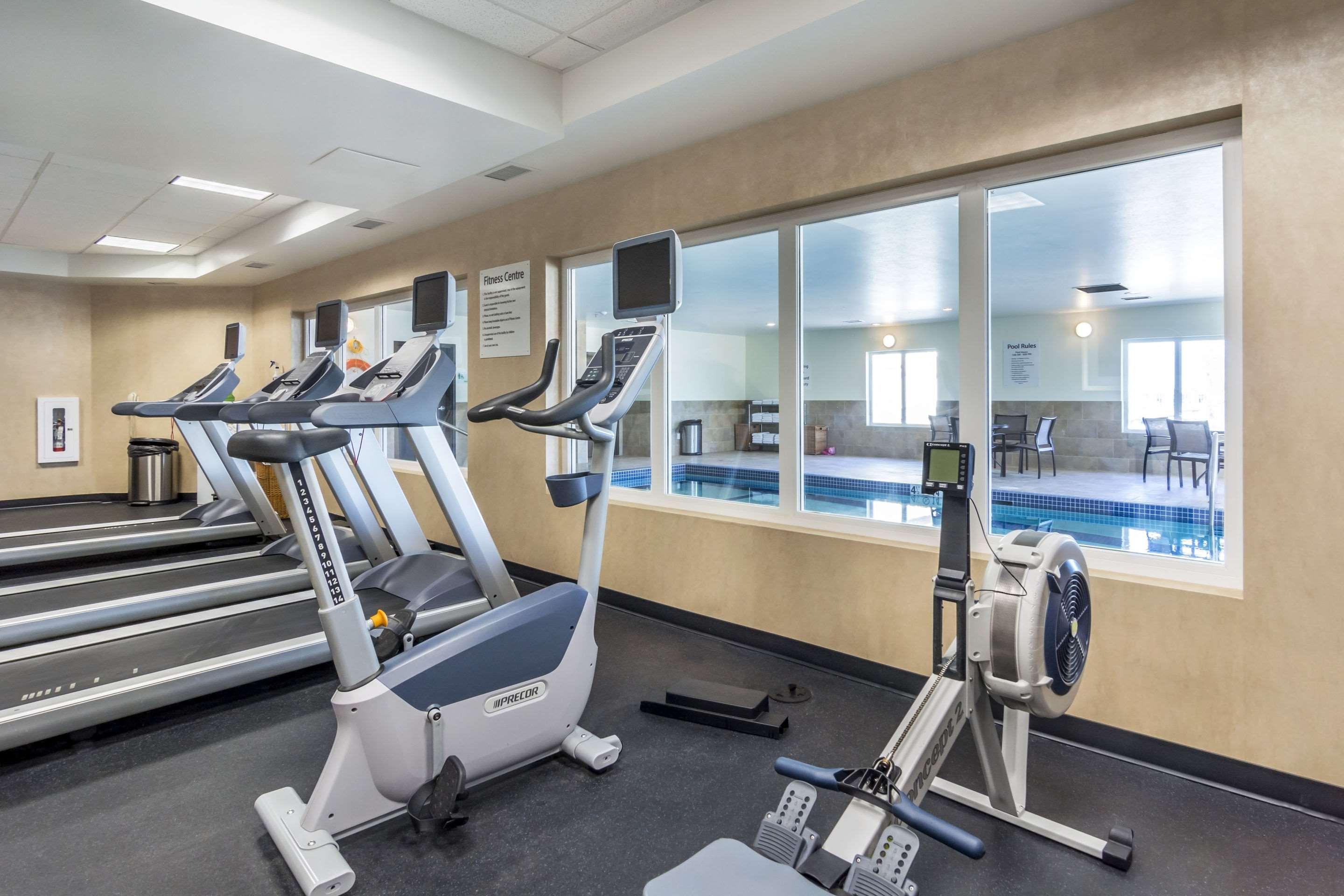 Clarion Hotel & Conference Centre Sherwood Park Buitenkant foto